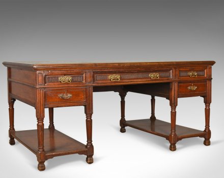 How to Identify Victorian furniture
