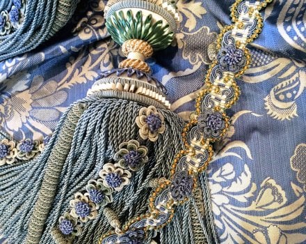 Using Decorative Curtain Accessories Using Decorative Curtain Accessories