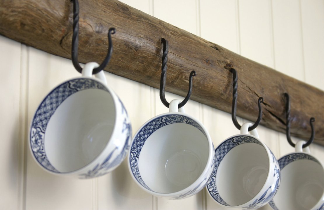 How to choose the right Victorian hooks
