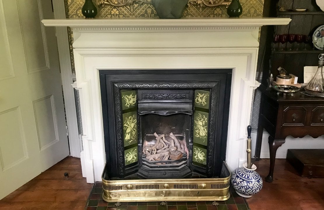 How to restore a Victorian fireplace