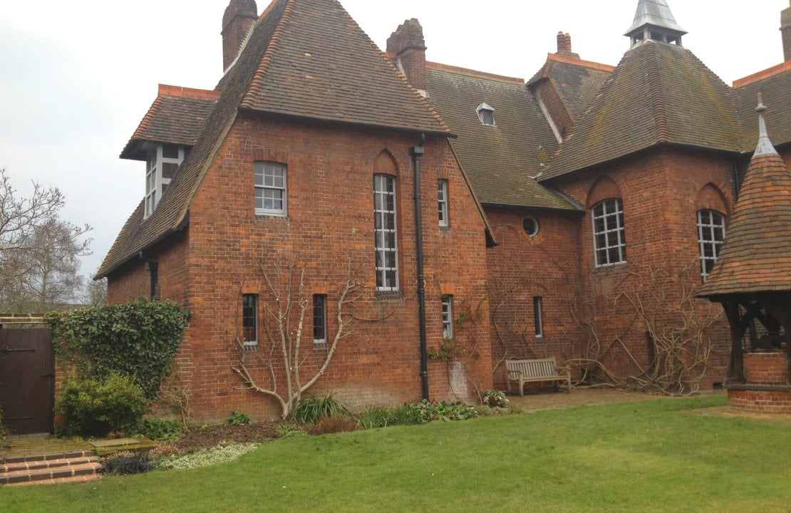 The Arts And Crafts Movement & Victorian Design