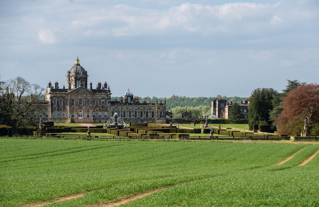 What makes a stately home?