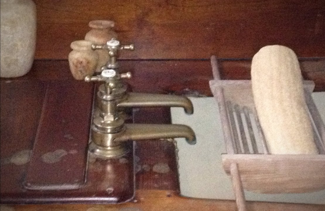 How a Victorian bathroom can enhance your period renovation