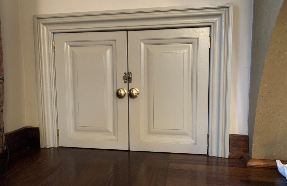 Where would you use wooden architrave mouldings in your home?