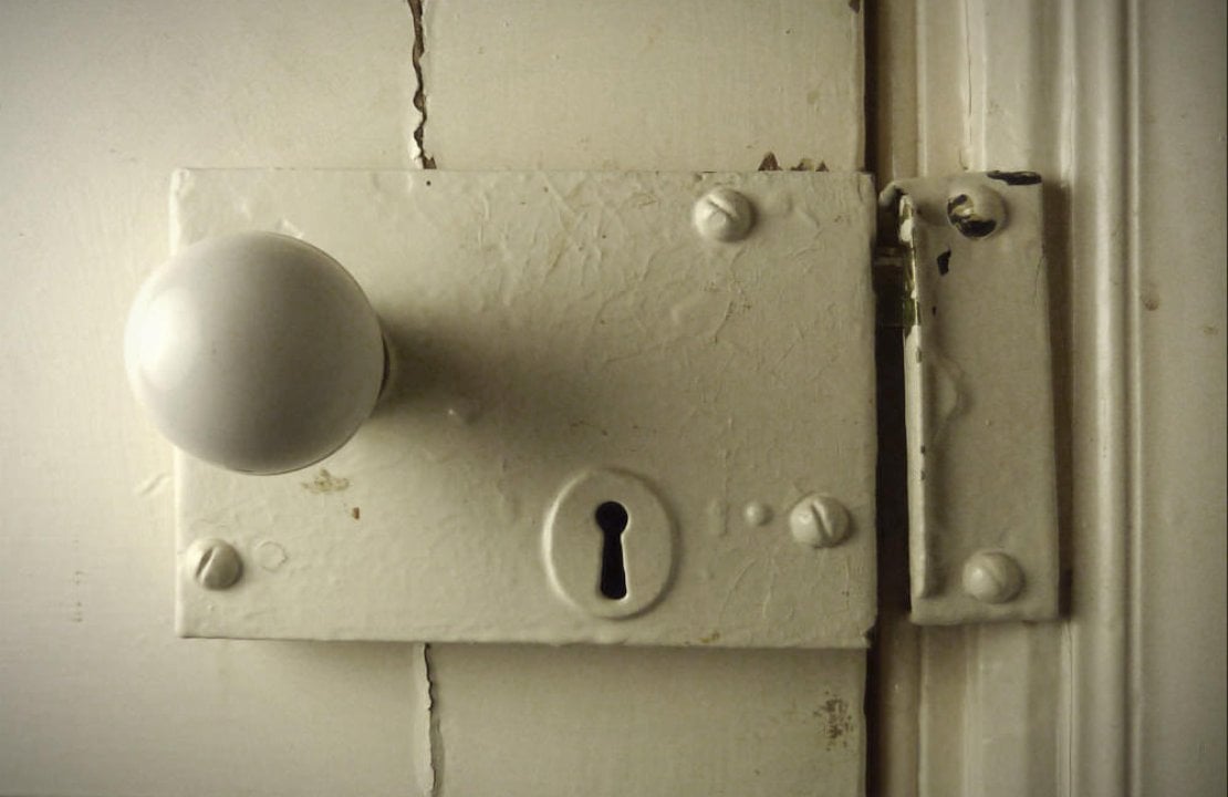 How To Use Victorian Door Rim Locks