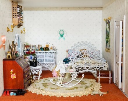 Top tips on how to furnish a wooden dolls house
