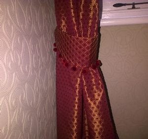 Curtain tie back