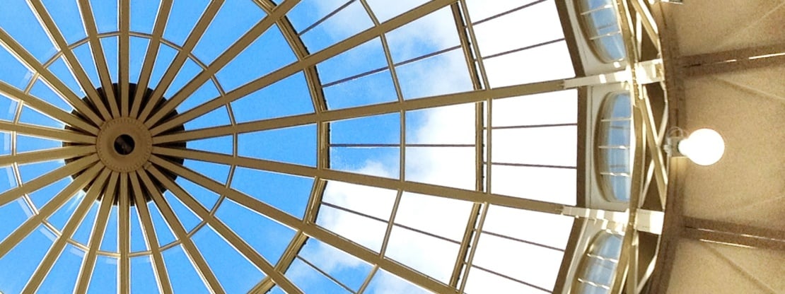 Glass Banner