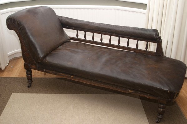 old chaise longue