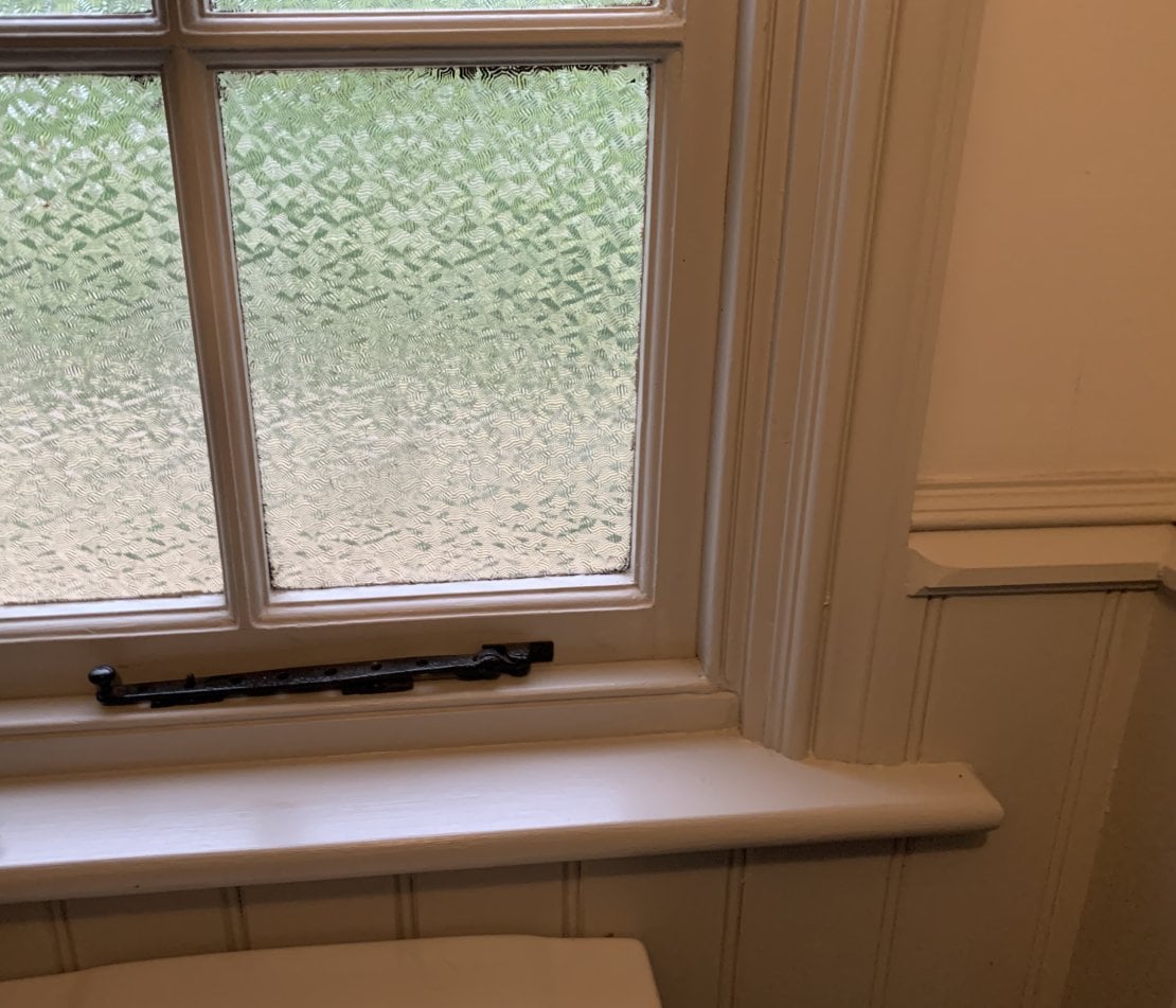 window architrave