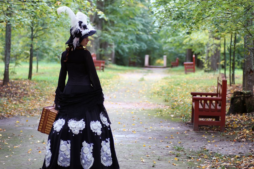 victorian ladies fashion