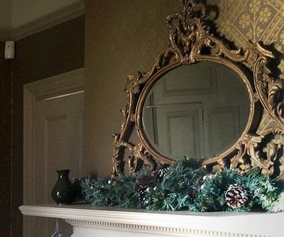 Mirror complementing colours