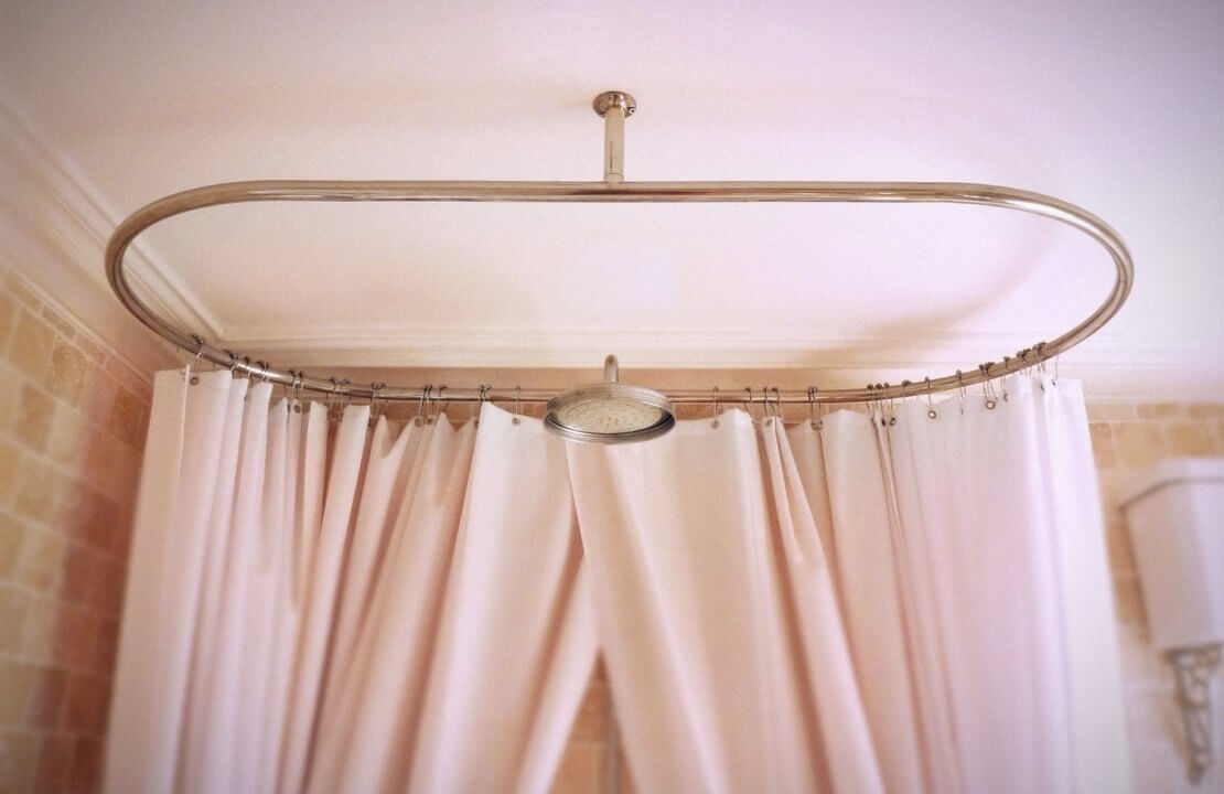 Choosing A Victorian Shower Curtain Rail, Oval Bath Shower Curtain Rail Ceiling Support