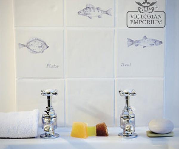 Tiles-hand painted-crackle-glaze-traditional-classic-victorian-kitchen-splash back-bathroom-13x13-fish-insitu