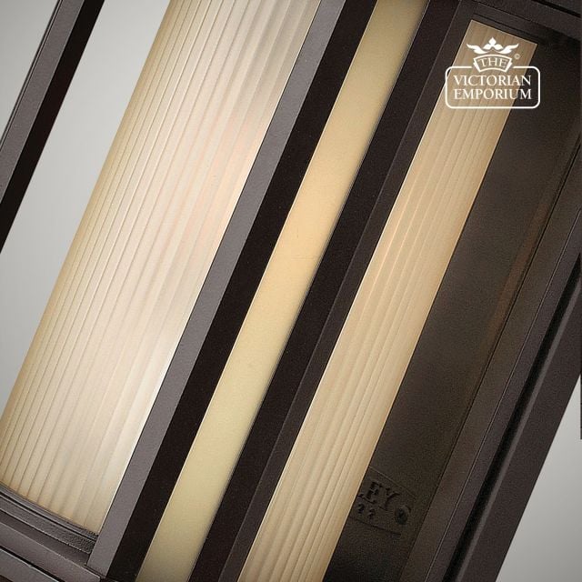 Castelle Small Wall Lantern Qn Castelle S Bz Detail3