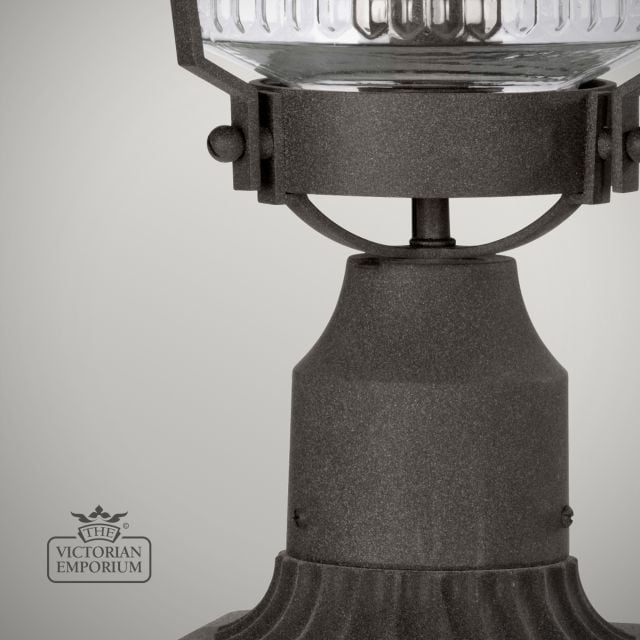 Chance Harbour Exterior Pedestal Lantern Qn Chance Harbor3 Detail2