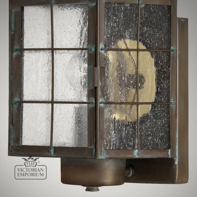 Nantucket Medium Wall Lantern Qn Nantucket M As Detail3