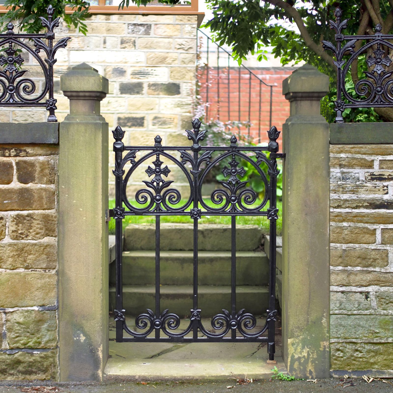 Victorian Terrace Garden Gate (traditional solid cast iron)