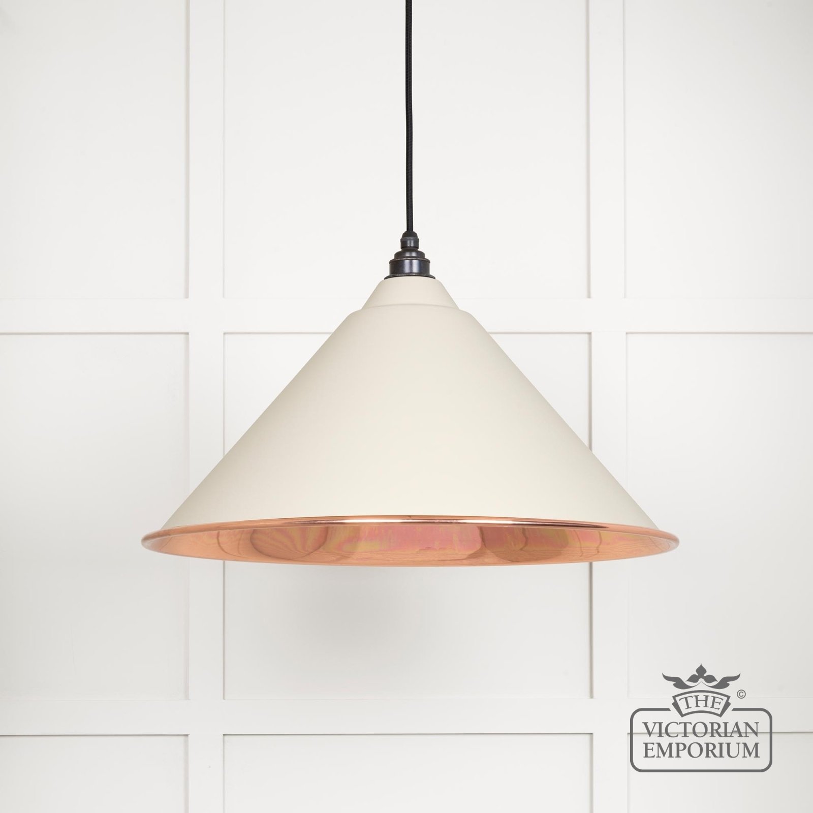 Hockliffe pendant light in Teasel and smooth copper