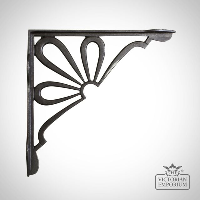Shelf Bracket with Daisy Design in Antique Iron