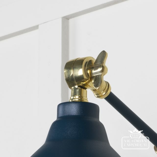 Brindle Wall Light In Hammered Brass With Dusk Exterior 49719sdu 4 L