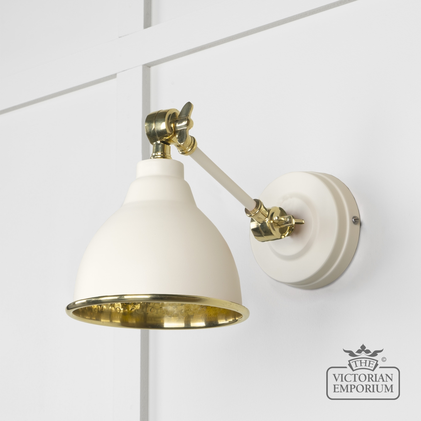 Brindle Wall Light in Hammered Brass with Teasel Exterior