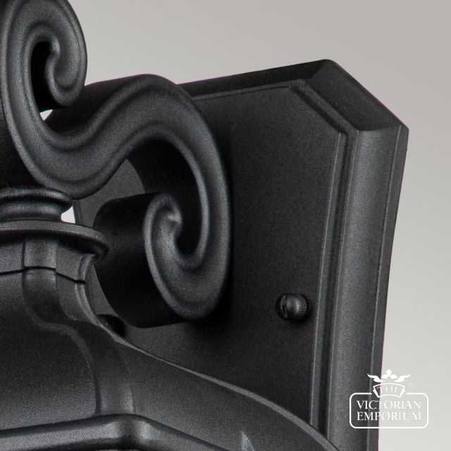Bay View Medium Wall Light In Black 2m Bk Detail 2