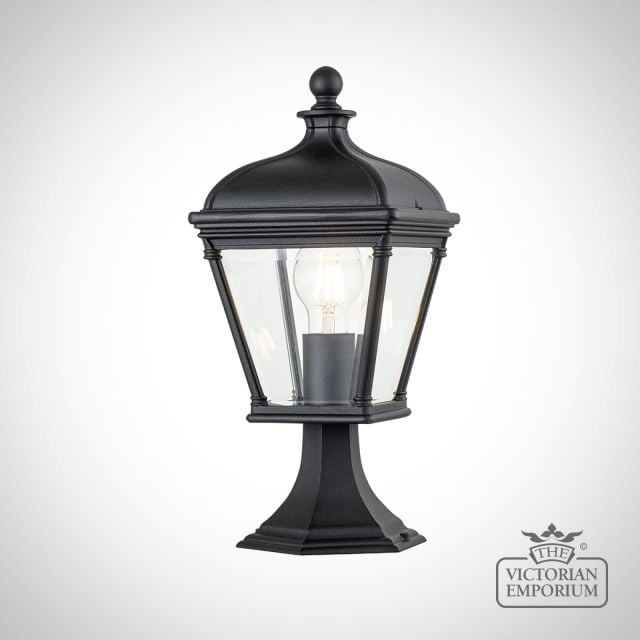 Bay View Pedestal Lantern In Black 3m Bk