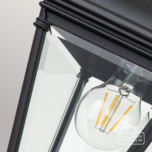 Bay View Medium Chain Lantern In Black 8m Bk Detail 2