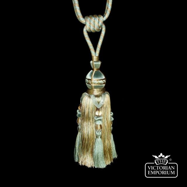 Feature Beaded Curtain Tassel Tie Back P1010041  Oasis