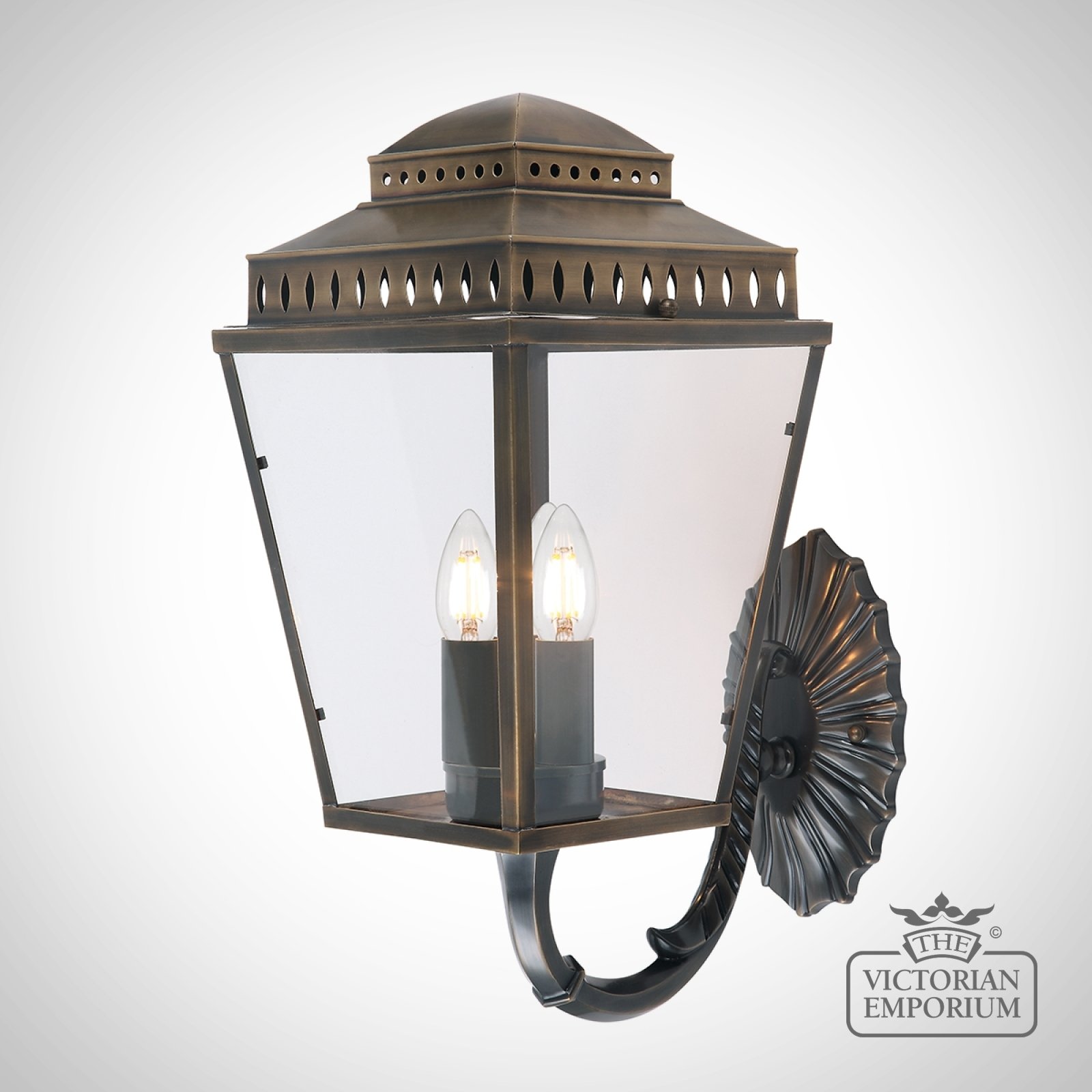 Mansion House 3 Light Wall Lantern – Brass