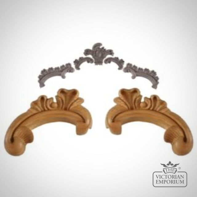 Small Rococco Pediment Rail