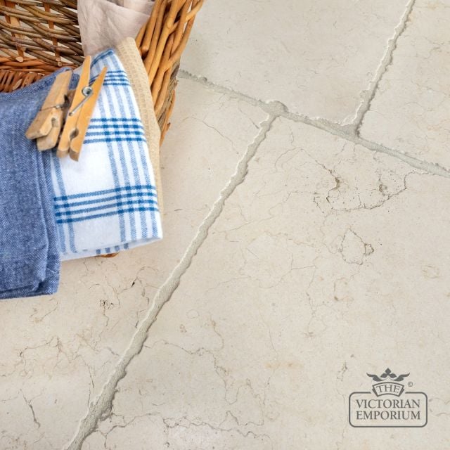 Tuscany Limestone Close Up(1)