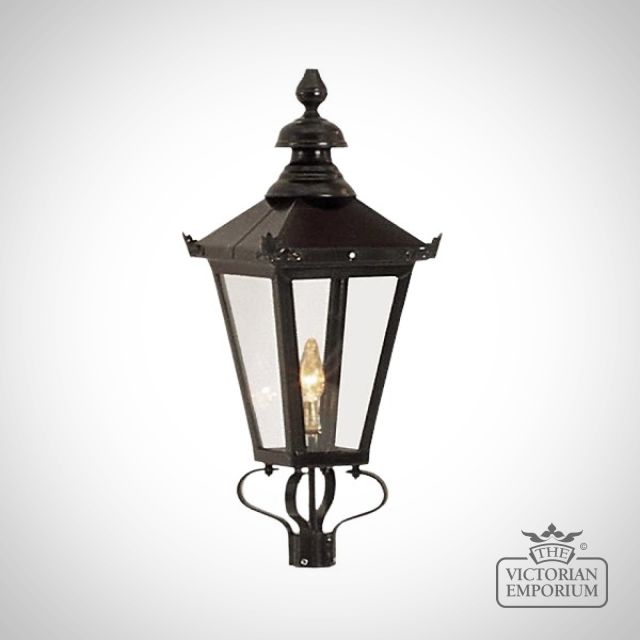Lt02 Cut Victorian Lantern