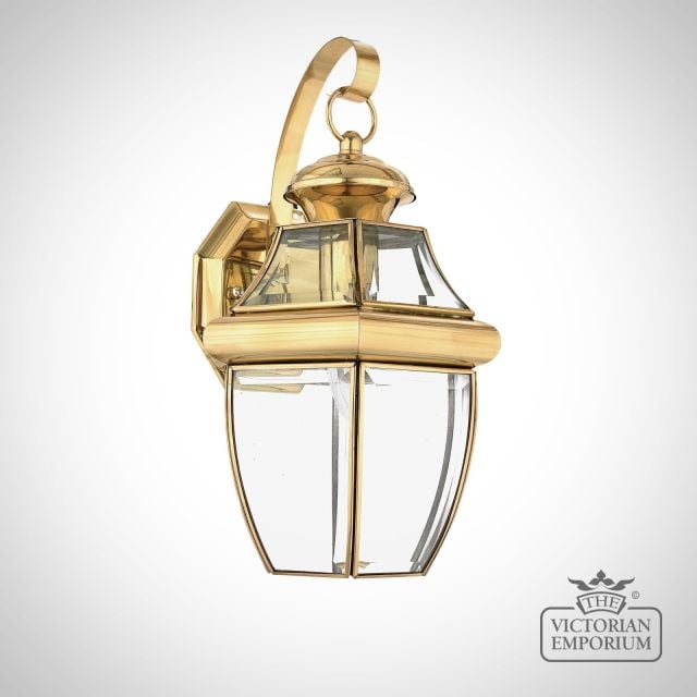 Newbury Medium Wall light in Polished Brass