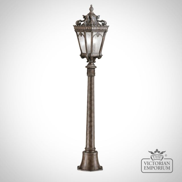 Tournai Medium Pillar Post
