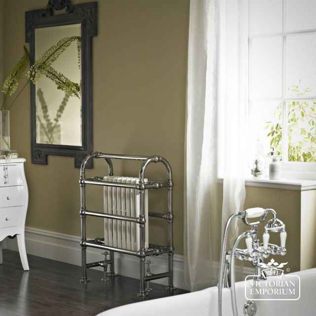 Baroque Floor Mounted Heated Towel Rail 900x675mm