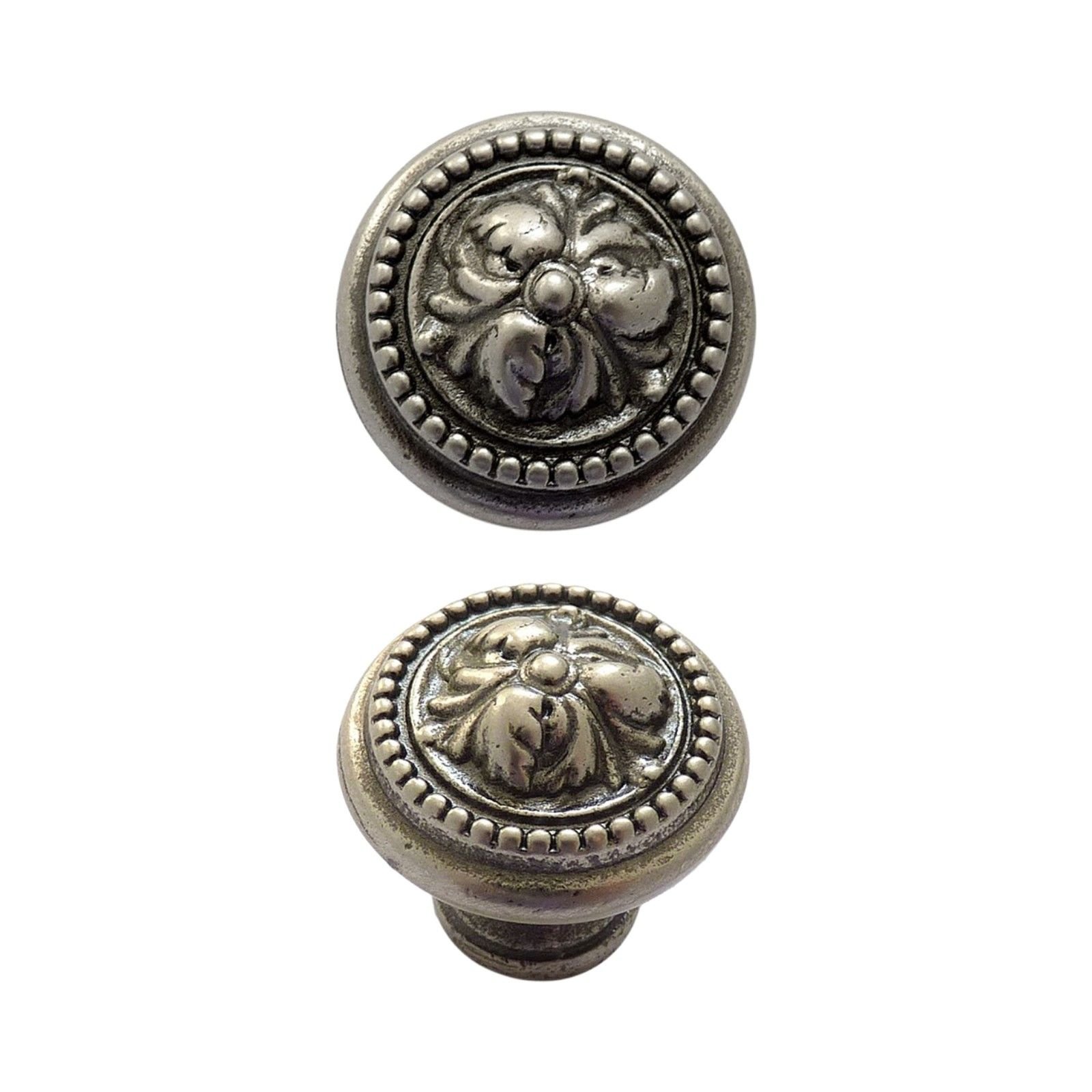 Acanthus knob - choice of three sizes