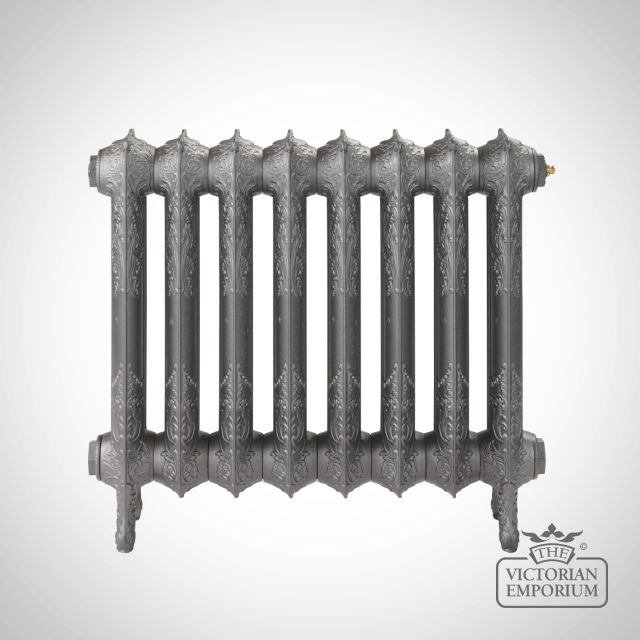 Louis 560 Front Old Pewter