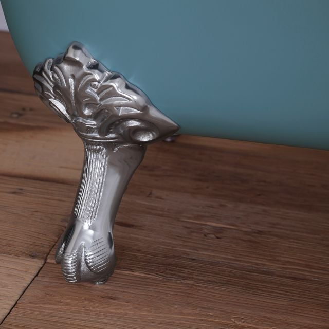 Enamel Rolltop Bath Feet Griffin Claw And Ball Traditional Victorian 19thcentry  Old Classical Decorative Hur001 Close Up 2 Beaulieu