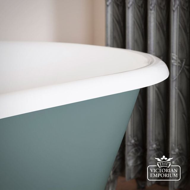 Enamel Rolltop Bath With Nickel Exterior And  Interior Traditional Victorian 19thcentry  Old Classical Decorative Hur015 Close Up 1 Bisley