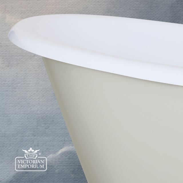 Rolltop Bath Prior Close Up 1