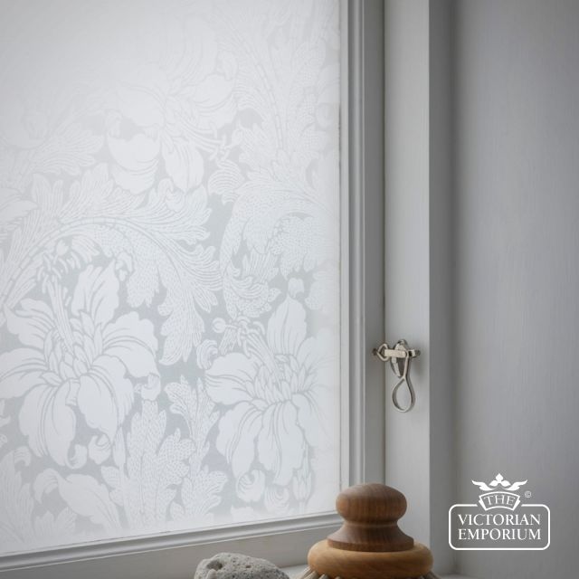 C1353501 Acanthus 92x61 Windowfilm Roomshot 2