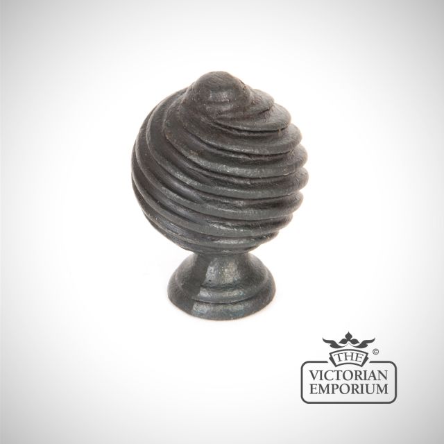 Beeswax twist knob