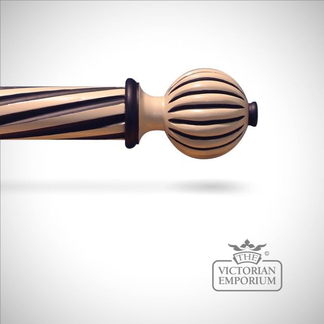 Hand decorated fluted ball finial with highlights