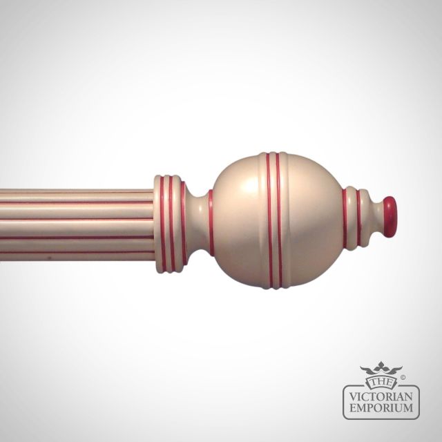 Hand decorated lantern finial with highlights