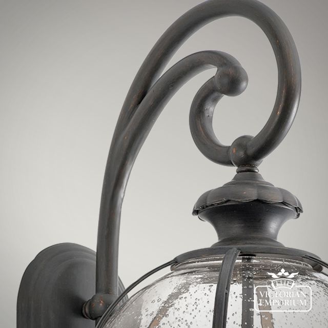 Kl Halleron 2m  Halleron 3 Light Medium Wall Light Londonderry Detail1