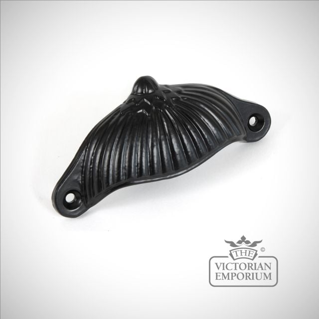 Black drawer pull