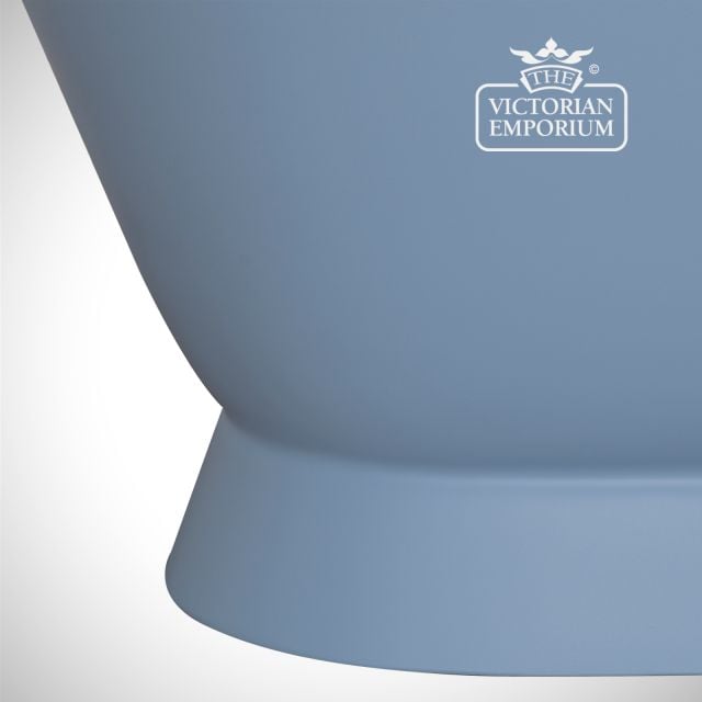 Roll Top Bath Classic Painted Exterior With Nickel Interior Montreal 4