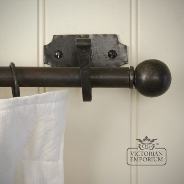 Beeswax Curtain Ball Finial (insitu)